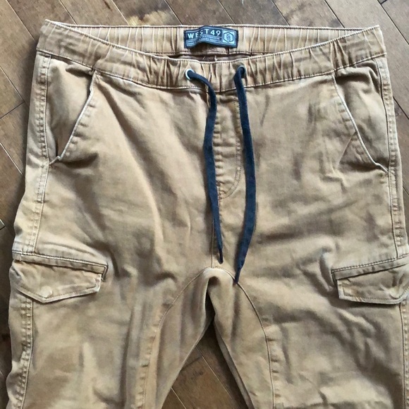 Men’s Cargo Joggers - Picture 2 of 5